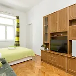 Jardin 3* Сплит