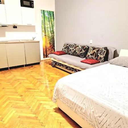 Jardin Гостьовий будинок