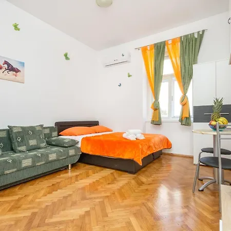 Πανσιόν Jardin 3*