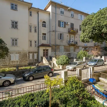 Πανσιόν Jardin 3*
