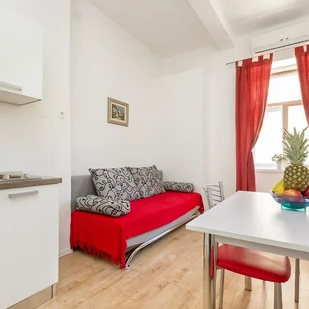 Πανσιόν Jardin 3*